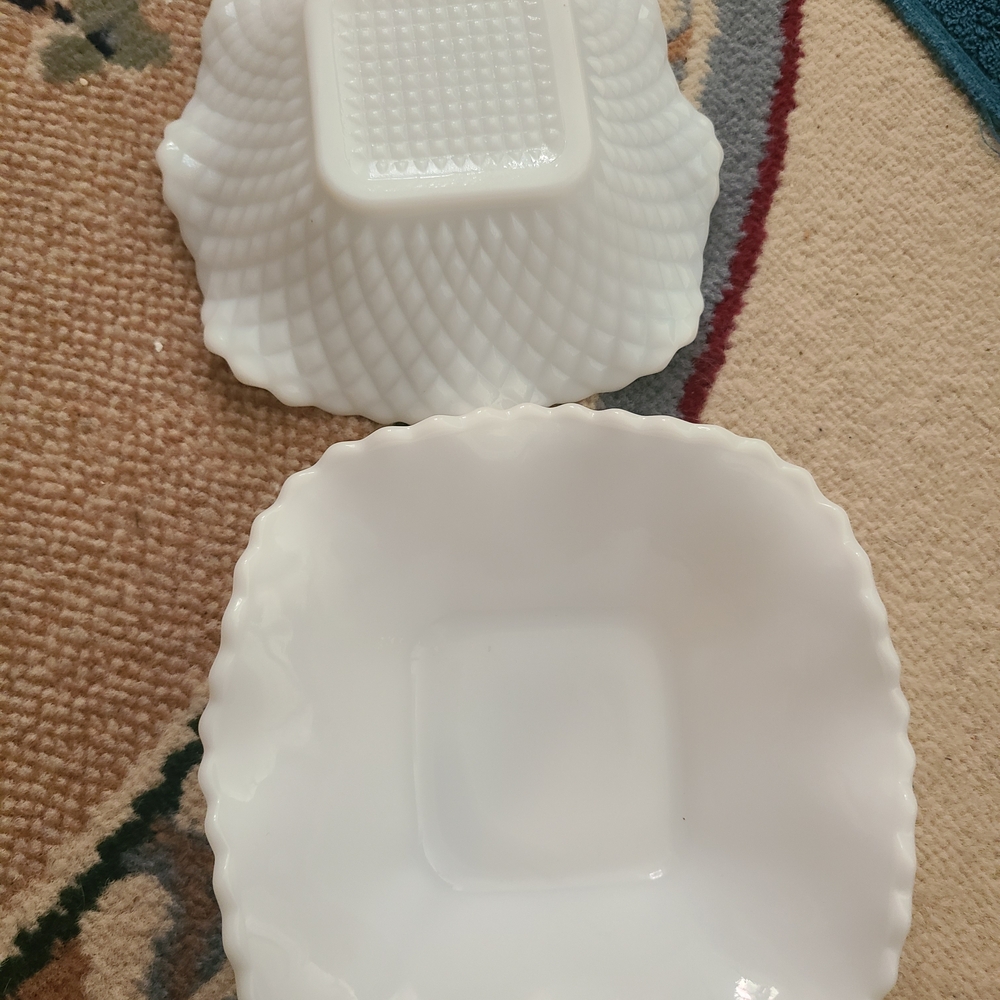 Vintage Milkglass Square Dish Diamond Pattern And One Clear Set Of 3